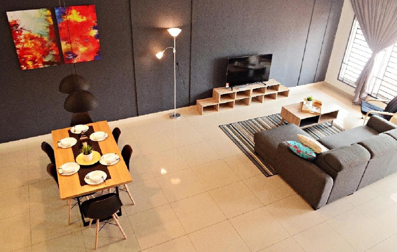Desaru Cosy Homestay - Near Waterpark, Beach, Rapid -Wifi, Tvbox, Steamboat, Bbq Available エクステリア 写真