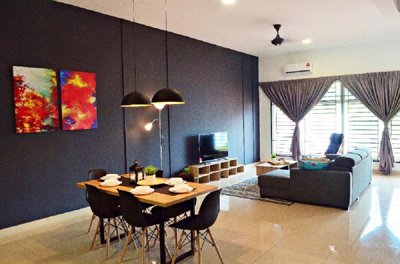 Desaru Cosy Homestay - Near Waterpark, Beach, Rapid -Wifi, Tvbox, Steamboat, Bbq Available エクステリア 写真