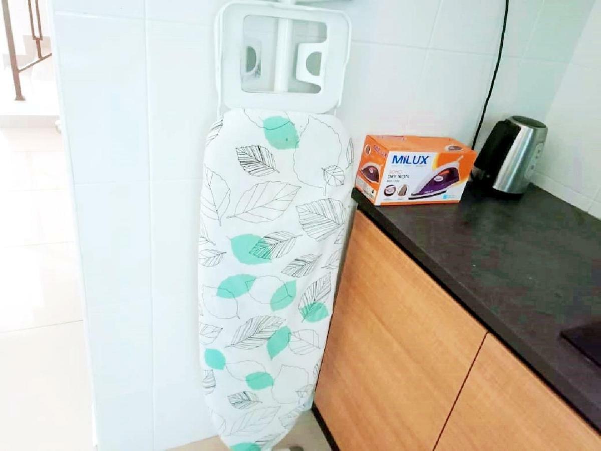 Desaru Cosy Homestay - Near Waterpark, Beach, Rapid -Wifi, Tvbox, Steamboat, Bbq Available エクステリア 写真